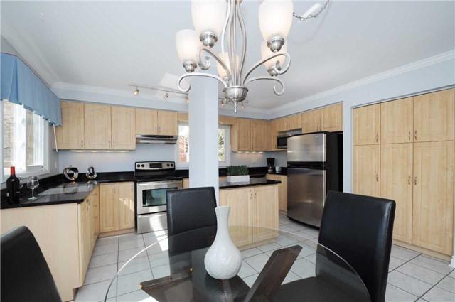 9 Hawkins Cres, House detached with 4 bedrooms, 3 bathrooms and 2 parking in Ajax ON | Image 5