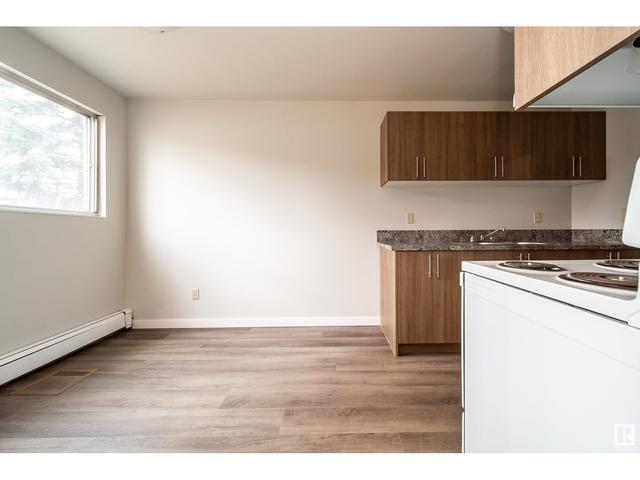 14404 88a St Nw, Condo with 2 bedrooms, 1 bathrooms and null parking in Edmonton AB | Image 8