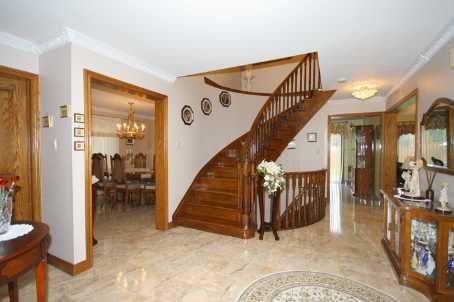 90 Alderson Ave, House detached with 4 bedrooms, 4 bathrooms and 3 parking in Woodbridge ON | Image 2