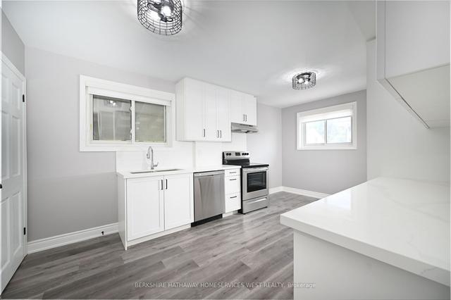 MAIN - 1295 Pinegrove Rd, House detached with 3 bedrooms, 1 bathrooms and 7 parking in Oakville ON | Image 35