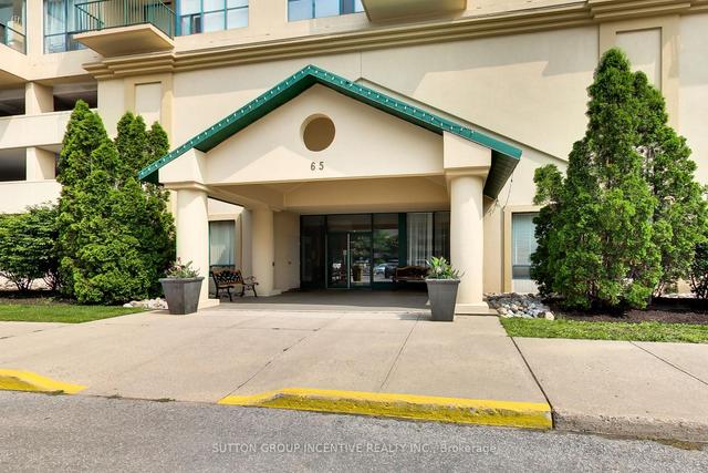 909 - 65 Ellen St, Condo with 1 bedrooms, 1 bathrooms and 1 parking in Barrie ON | Image 12