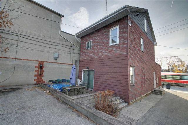 884 Kingston Rd, House detached with 2 bedrooms, 2 bathrooms and 3 parking in Toronto ON | Image 3