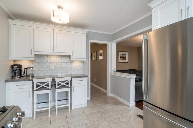 9 Iris Cres, House detached with 4 bedrooms, 3 bathrooms and 6 parking in Brampton ON | Image 39