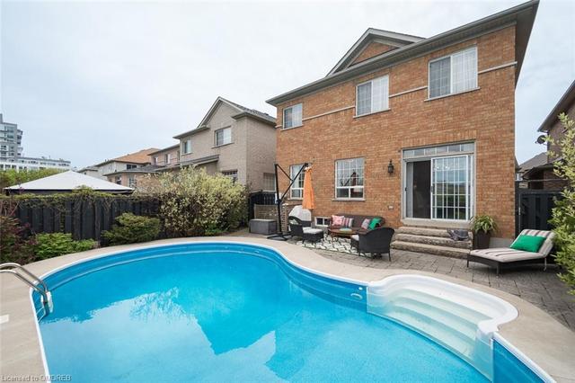 166 Manley Lane, House detached with 4 bedrooms, 3 bathrooms and 4 parking in Milton ON | Image 35