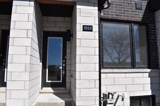 0015 - 8 1553 Midland Ave, House attached with 4 bedrooms, 4 bathrooms and 2 parking in Toronto ON | Image 1
