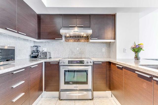 PH-13 - 650 Sheppard Ave E, Condo with 2 bedrooms, 2 bathrooms and 1 parking in North York ON | Image 17