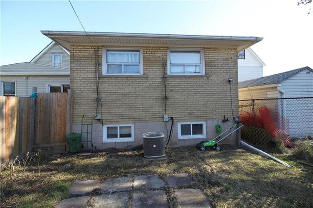 323 Tragina Ave N, House detached with 4 bedrooms, 2 bathrooms and 1 parking in Hamilton ON | Image 31