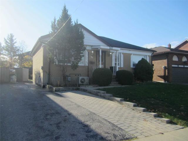 MAIN - 147 Calvington Dr, House detached with 2 bedrooms, 1 bathrooms and 2 parking in North York ON | Image 11