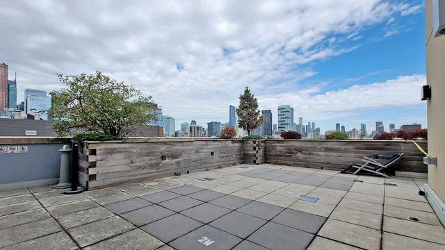 PH-16 - 230 King St E, Condo with 2 bedrooms, 1 bathrooms and 1 parking in Toronto ON | Image 7