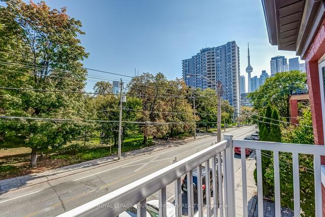 90 Beverley St, House semidetached with 5 bedrooms, 2 bathrooms and 0 parking in Toronto ON | Image 14