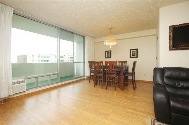 PH-16 - 5 Massey Sq, Condo with 2 bedrooms, 1 bathrooms and null parking in East York ON | Image 6