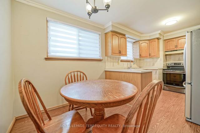 MAIN - 171 Guelph St, House detached with 3 bedrooms, 1 bathrooms and 1 parking in Oshawa ON | Image 5