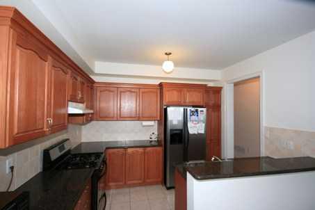 90 Bluffwood Cres, House detached with 4 bedrooms, 4 bathrooms and 4 parking in Brampton ON | Image 1