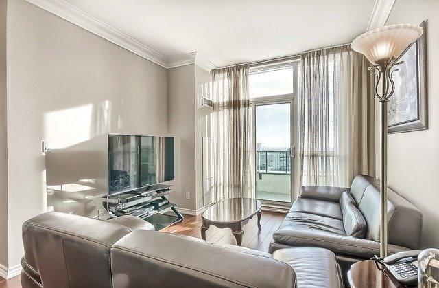 PH1 - 88 Promenade Cir, Condo with 2 bedrooms, 2 bathrooms and 2 parking in Thornhill ON | Image 8