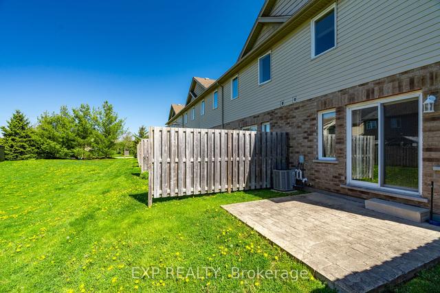 6 - 42 Waterford Dr, Townhouse with 3 bedrooms, 3 bathrooms and 2 parking in Guelph ON | Image 22
