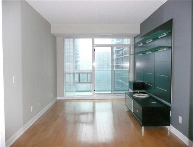 PH206 - 31 Bales Ave, Condo with 2 bedrooms, 2 bathrooms and 1 parking in North York ON | Image 2