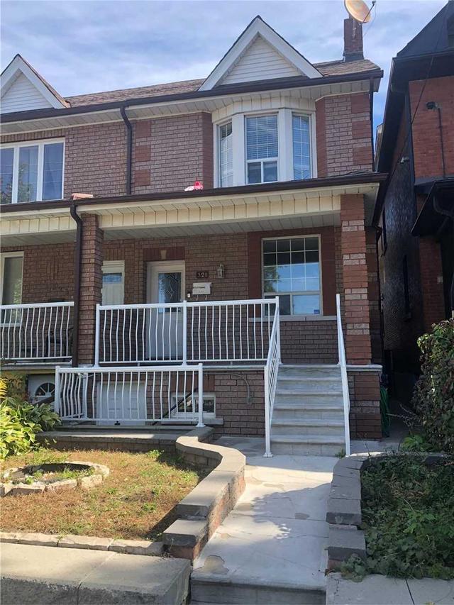 MAIN - 321 Perth Ave, House semidetached with 2 bedrooms, 1 bathrooms and 1 parking in Toronto ON | Image 1