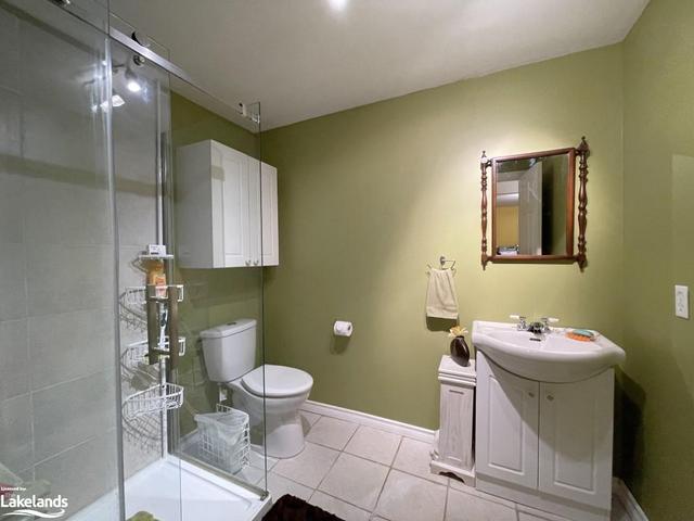 Second Bathroom | Image 19