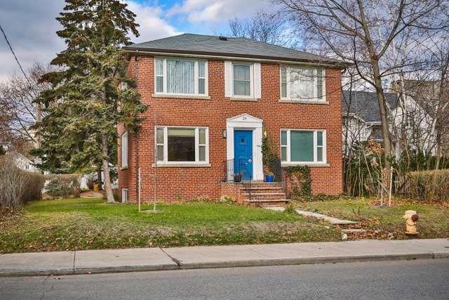 MAIN - 24 Lonsdale Rd, House detached with 2 bedrooms, 2 bathrooms and 1 parking in Toronto ON | Image 1