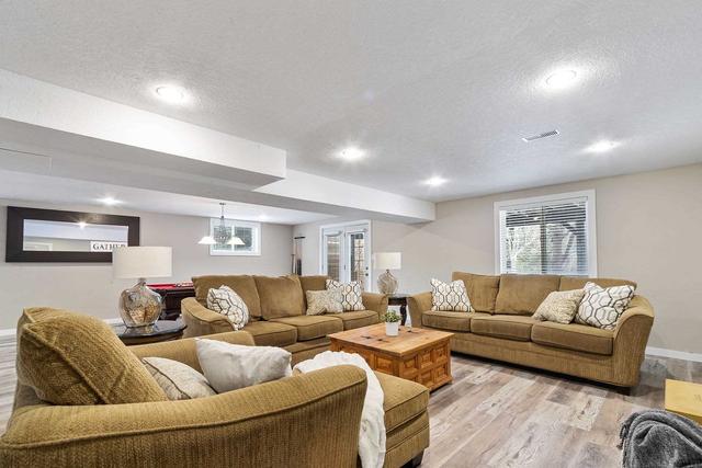 9 Keys Cres, House detached with 4 bedrooms, 4 bathrooms and 4 parking in Guelph ON | Image 16