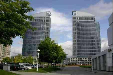 PH202 - 36 Lee Centre Dr, Condo with 2 bedrooms, 2 bathrooms and 1 parking in Scarborough ON | Image 1