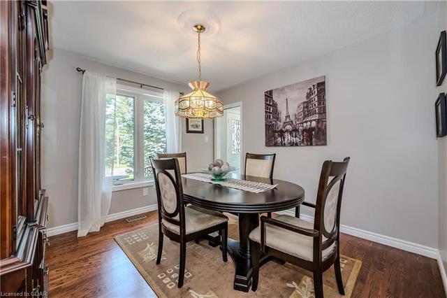 9 Hunters Lane, House detached with 6 bedrooms, 3 bathrooms and 6 parking in Guelph ON | Image 4