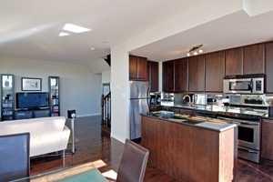 PH17 - 308 Palmerston Ave, Condo with 3 bedrooms, 2 bathrooms and 2 parking in Toronto ON | Image 6