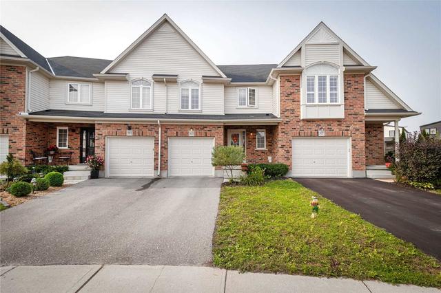 909 Silverfox Cres, House attached with 3 bedrooms, 3 bathrooms and 3 parking in London ON | Image 1