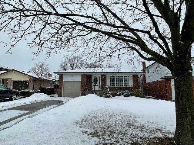 MAIN - 1444 Oneida Crt, House detached with 3 bedrooms, 1 bathrooms and 2 parking in Oshawa ON | Image 1
