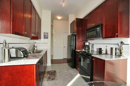 PH2004 - 1359 Rathburn Rd E, Condo with 2 bedrooms, 2 bathrooms and 2 parking in Mississauga ON | Image 4