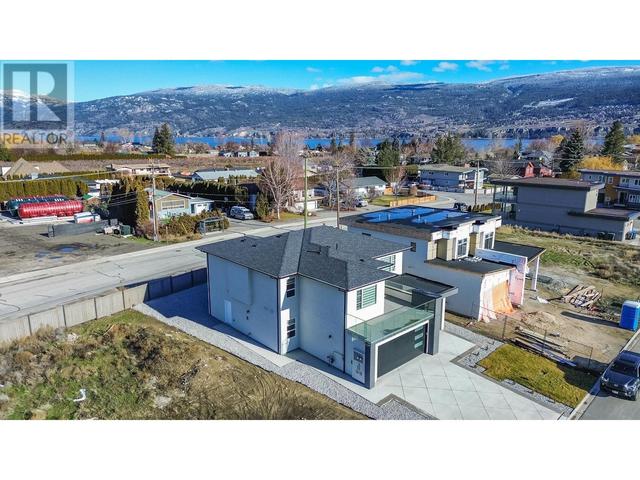 1724 Treffry Pl, House detached with 6 bedrooms, 4 bathrooms and 4 parking in Summerland BC | Image 6