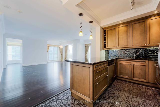2001 - 628 Fleet St, Condo with 2 bedrooms, 2 bathrooms and 1 parking in Toronto ON | Image 3