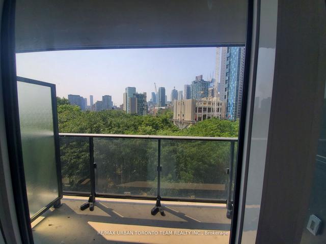 706 - 219 Dundas St E, Condo with 1 bedrooms, 1 bathrooms and 0 parking in Toronto ON | Image 2