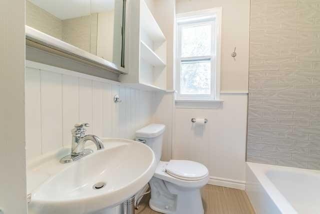 MAIN - 226 Pickering St, House semidetached with 2 bedrooms, 1 bathrooms and 1 parking in Toronto ON | Image 16