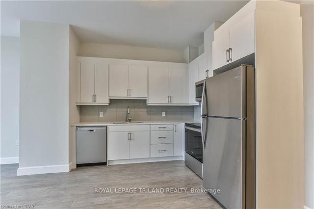 412 - 1600 Hyde Park Rd, Condo with 1 bedrooms, 1 bathrooms and 0 parking in London ON | Image 2