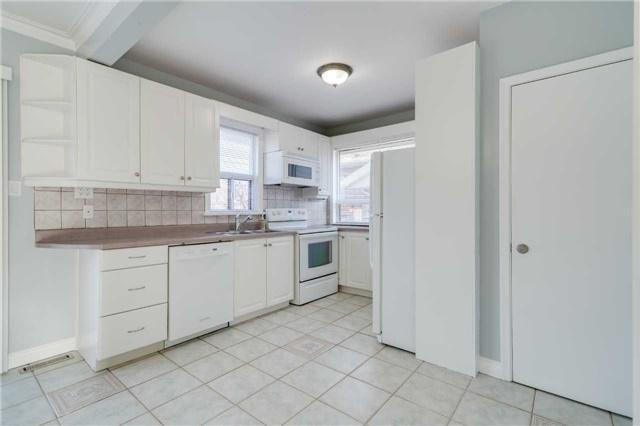 MAIN - 138 Rustic Rd, House detached with 3 bedrooms, 1 bathrooms and 1 parking in North York ON | Image 7