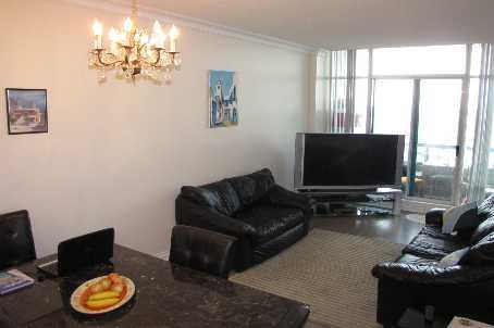 PH12 - 550 Webb Dr, Condo with 2 bedrooms, 2 bathrooms and 1 parking in Mississauga ON | Image 2