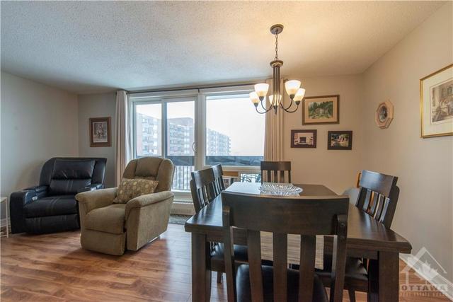 909 - 1505 Baseline Rd, Condo with 3 bedrooms, 2 bathrooms and 2 parking in Ottawa ON | Image 13