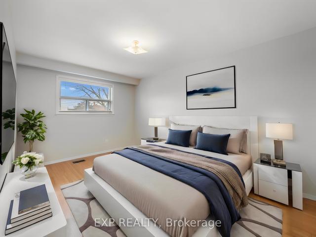 MAIN - 218 Andrew Pk, House semidetached with 3 bedrooms, 2 bathrooms and 2 parking in Woodbridge ON | Image 10