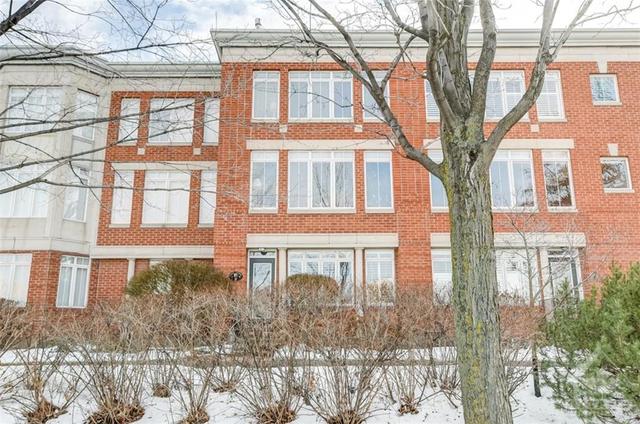 9 Kings Landing Pvt, Townhouse with 3 bedrooms, 5 bathrooms and 2 parking in Ottawa ON | Image 1
