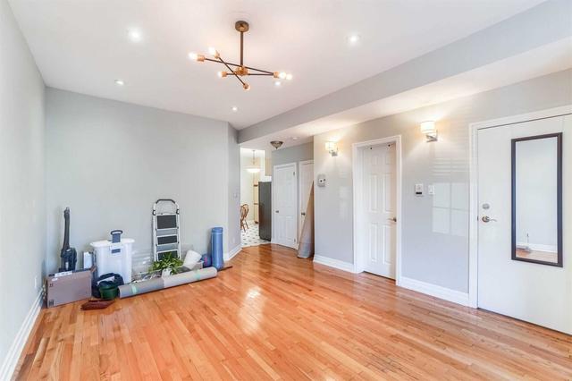 MAIN - 156 Mavety St, House detached with 1 bedrooms, 1 bathrooms and 0 parking in Toronto ON | Image 27