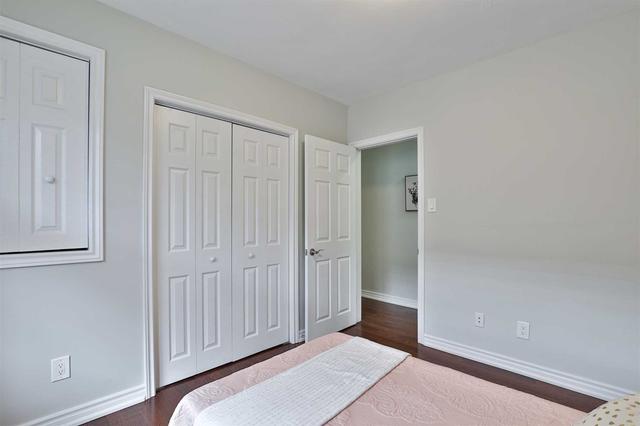 MAIN - 3 Averill Cres, House detached with 3 bedrooms, 1 bathrooms and 2 parking in North York ON | Image 7