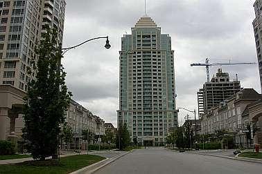 PH201 - 17 Barberry Pl, Condo with 2 bedrooms, 2 bathrooms and 2 parking in North York ON | Image 1