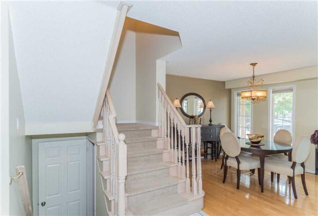803 Caboto Trail, House attached with 3 bedrooms, 4 bathrooms and 2 parking in Unionville ON | Image 7