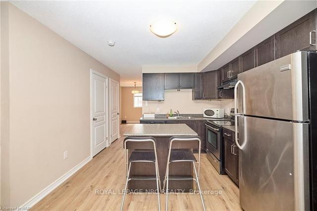 33 - 6117 Kelsey Cres, Townhouse with 2 bedrooms, 2 bathrooms and 1 parking in Niagara Falls ON | Image 6