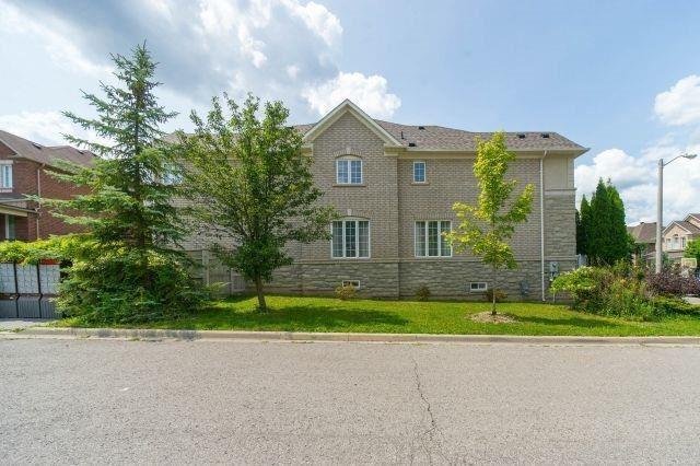 90 Auburndale Dr, House detached with 5 bedrooms, 4 bathrooms and 4 parking in Thornhill ON | Image 2
