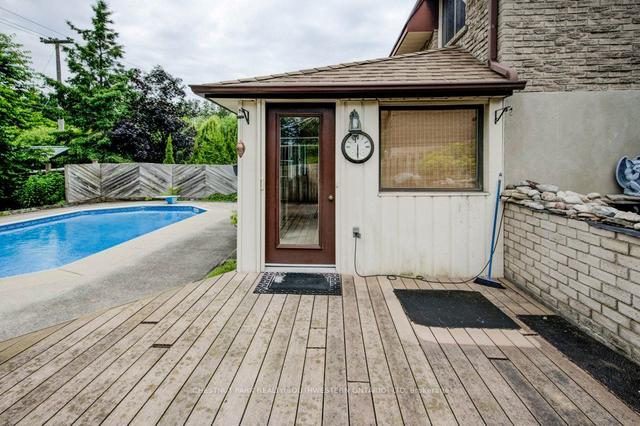 386 Lakeview Dr, House detached with 3 bedrooms, 2 bathrooms and 2 parking in Waterloo ON | Image 29