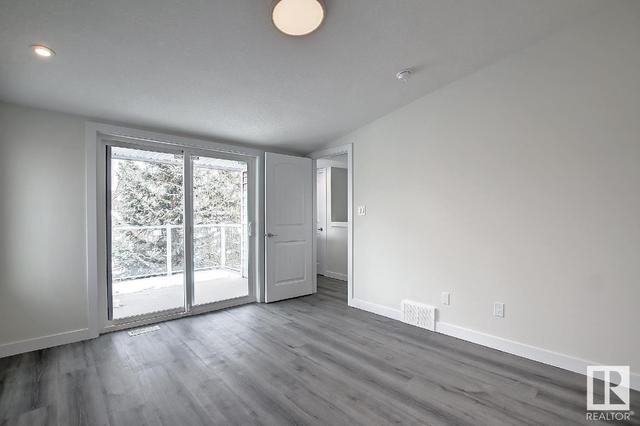 2 - 10927 80 Ave Nw, House semidetached with 3 bedrooms, 3 bathrooms and null parking in Edmonton AB | Image 38