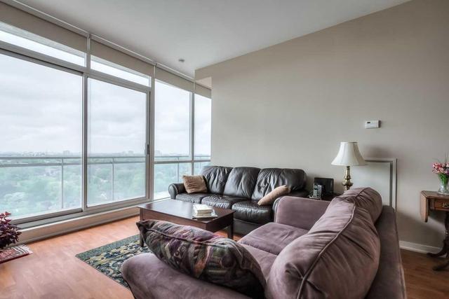 PH201 - 30 Canterbury Pl, Condo with 2 bedrooms, 2 bathrooms and 1 parking in North York ON | Image 4