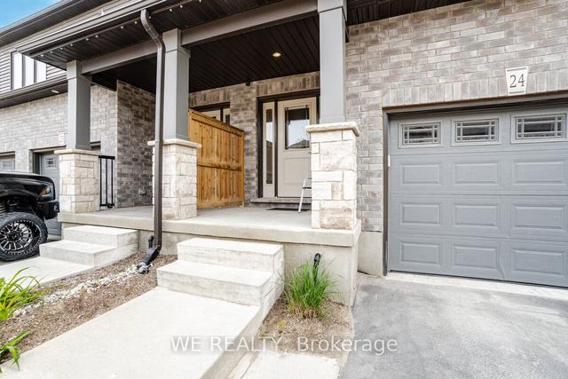 24 Lawson St, Townhouse with 3 bedrooms, 3 bathrooms and 2 parking in Grand Valley ON | Image 12